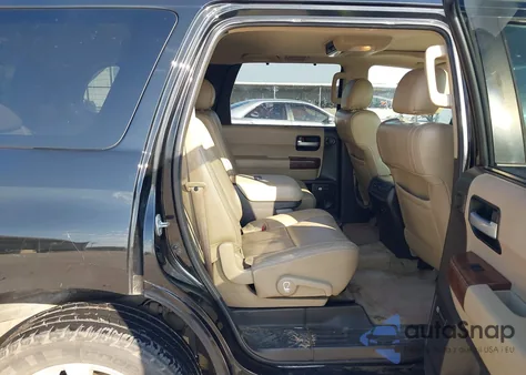 2010 Toyota Sequoia Platinum 5.7L V8 z USA, uszkodzony, nr VIN 5TDYY5G10AS030699